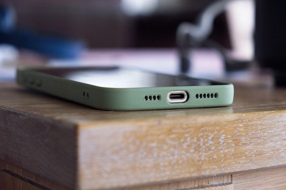 📱 Mobile Apps That Work for You: Why Custom Development is Key!